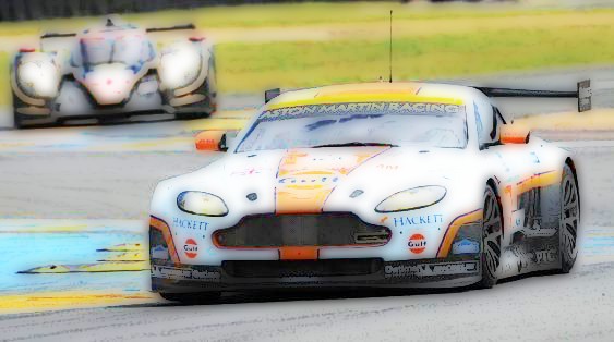 aston120606.jpg