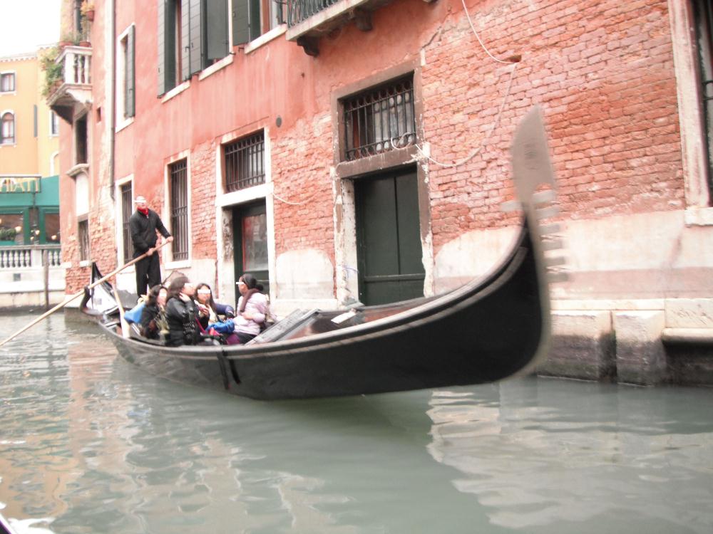 gondola2.jpg