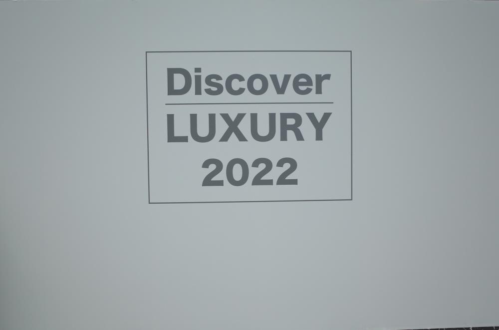 Luxury2022-01.jpg
