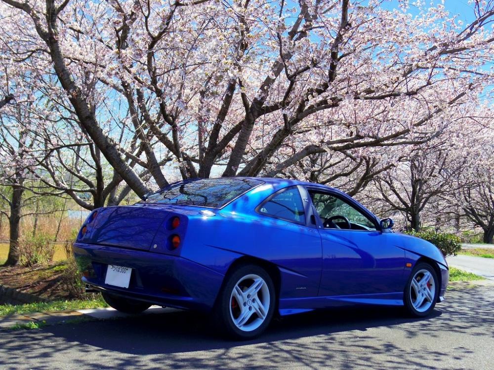 クーペ