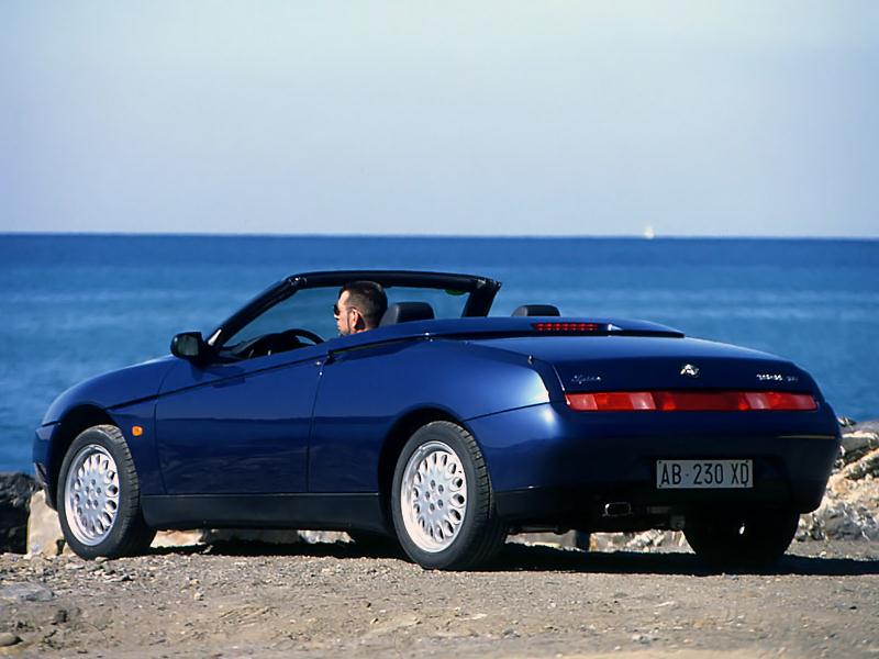 alfa_romeo_spider_66brtty.jpg