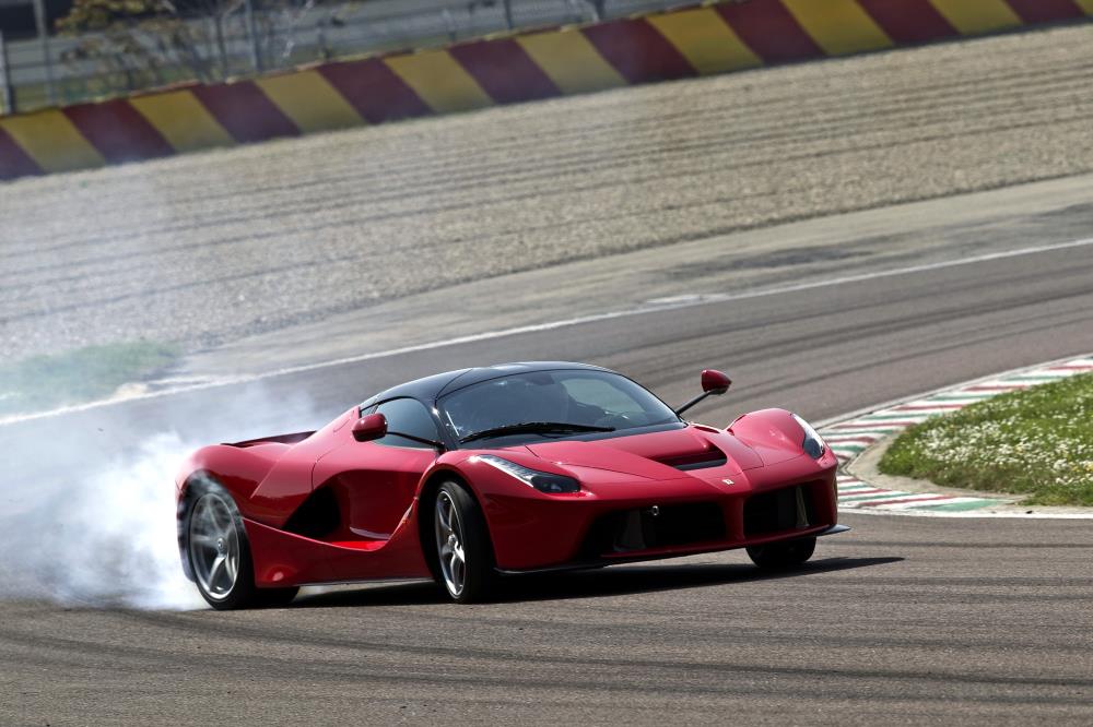 laferrari_21.jpg