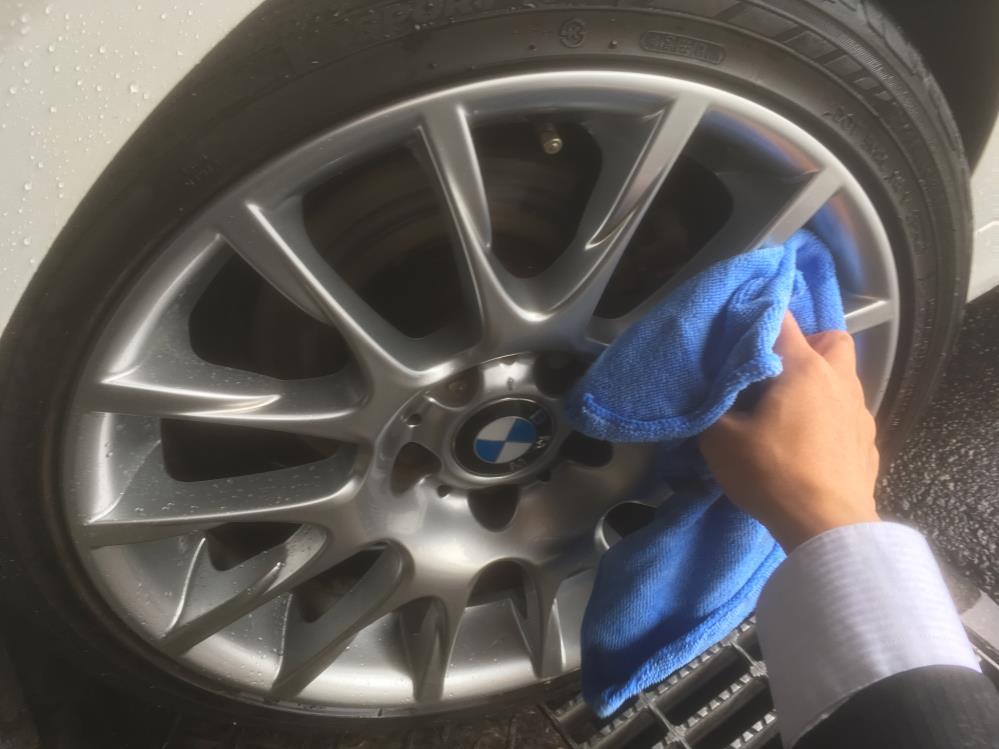 ホイール洗車.JPG