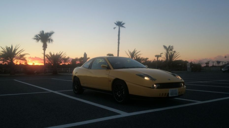 クーペ