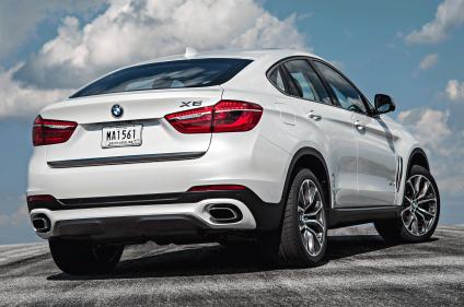2015-BMW-X6-xDrive50i-rear-three-quarter-view-4-thumb-424x281-176143.jpg