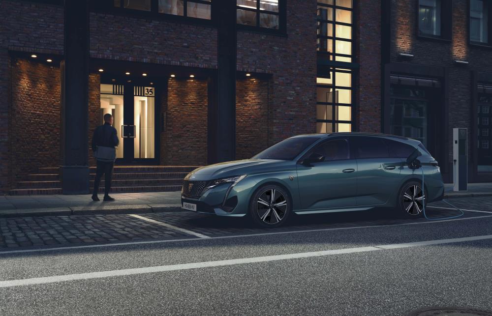 220330_PEUGEOT_308SWPHEV_2021_015_FR_01.jpg