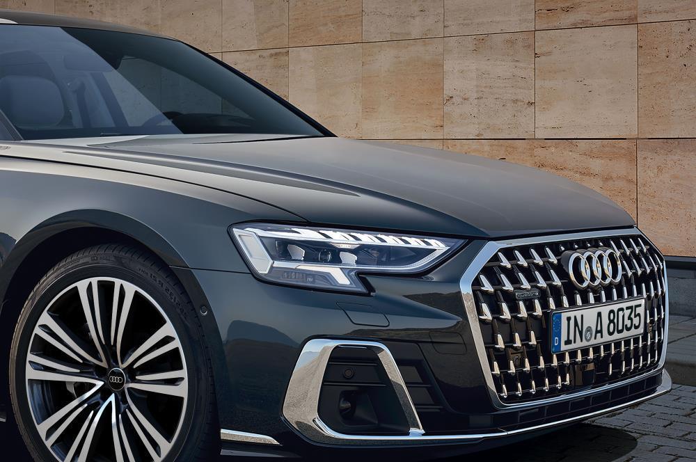 029_Audi_A8_S8_photo_02_A8_60.jpg