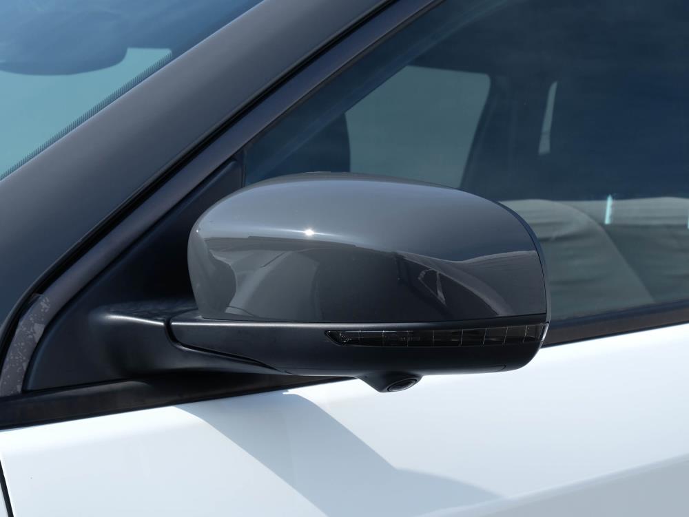 M6_S_doormirror_cover.jpg
