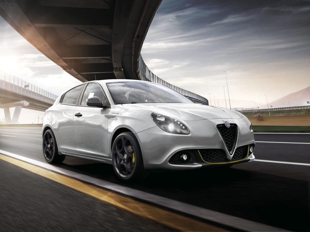 Giulietta_Veloce_Speciale_White-scaled.jpg