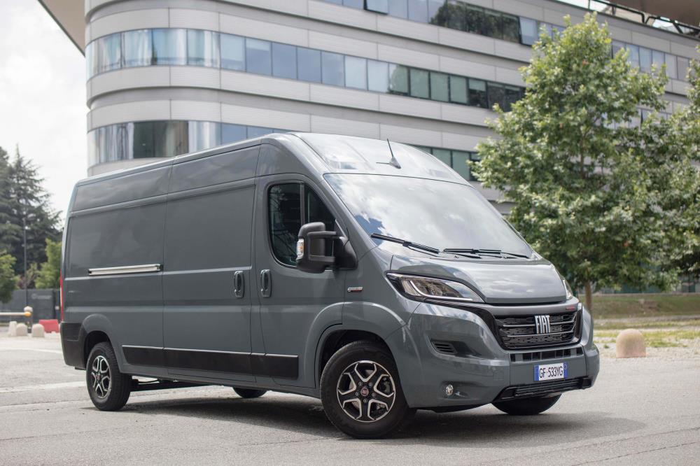 02_New-Ducato_Exteriors-scaled.jpg