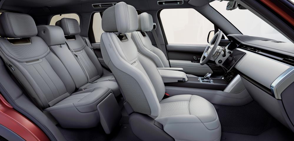 RR SV LE_INTREPID_interior_2.jpg