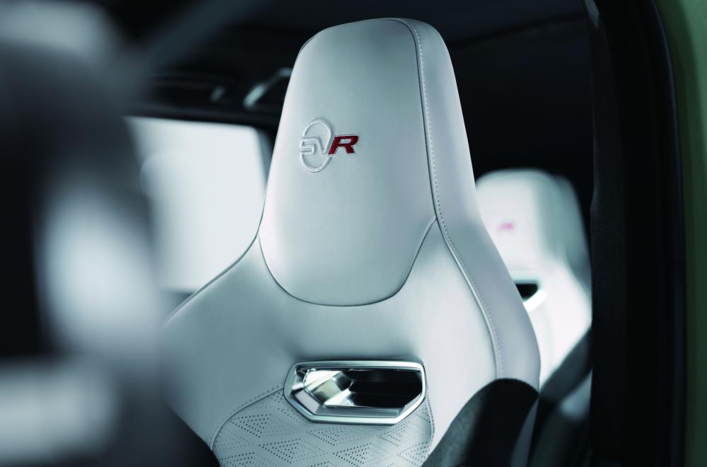 RRS SVR JAPAN SV EDITION_interior_3.jpg