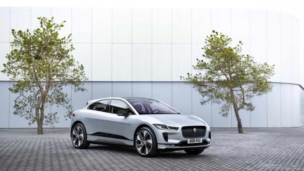 I-PACE 22MY_HSE_exterior_2.jpg